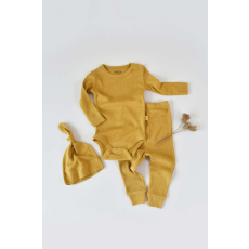  3 részes szett: hosszú ujjú body, hosszú nadrág és organikus és modális pamut kalap - Sáfrány, BabyCosy (méret: 12-18 hónap)