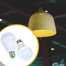  9W-os energiatakarékos LED izzó E27 foglalattal - 1 db izzó