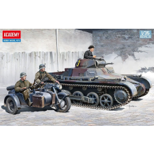  Academy 1:35 GERMAN PANZER I AUSF.B & Motorcycle 13556 makett