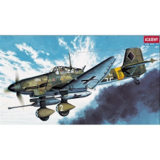  ACADEMY Ju-87G Stuka makett