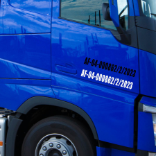  AF szám matrica – belföldi árufuvarozói engedélyszámhoz információs címke