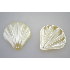  Akril fűzhető kagyló - 10 db/cs, gyöngy fehér gyöngy
