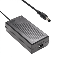 Akyga univerzális hálózati töltő (AK-EV-07) (AK-EV-07) mobiltelefon kellék