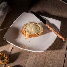Altom Regular porcelán desszertes tányér - 19 cm tányér és evőeszköz