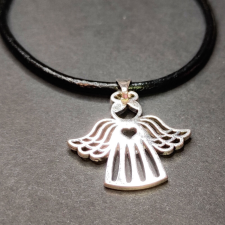  Angyalka medál bőr lánccal, ezüst színű nyaklánc