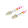 ARMAC LANBERG optikai patch kábel MM LC/UPC-LC/UPC duplex 1m LSZH OM4 50/125 átmérő 3mm, magenta színben