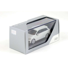 Audi Q7 2015 modell autó 1:43 Glacier White makett