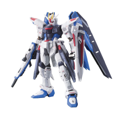 Bandai RG Freedom Gundam Bl Műanyag makett (1:144) autópálya és játékautó