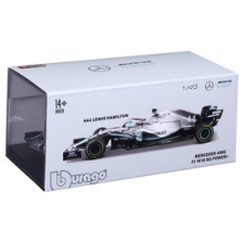 BBurago 1/43 - 2019 Mercedes F1 sisakkal autópálya és játékautó