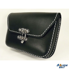 Bőregér Fekete bőr övtáska, egyfakkos, horgas csatos, fehér varrással ajándéktárgy