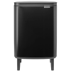 Brabantia Bo Waste Bin Hi acél szemetes felnyitható fedéllel, lábakkal - matt fekete 12L