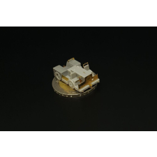  Brengun UK Flight Deck Tractor Tugmaster 1:144 (BRS144055) makett