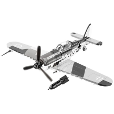 Cobi 5871 II WW Focke-Wulf Fw 190 F-8 1:48 barkácsolás, építés