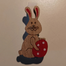 DD Mini csipeszek húsvét, 4,5cm nyuszi piros tojással dekorációs kellék