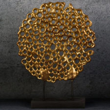 Doria áttört dekoratív figura fémből Arany 28x7x37 cm dekoráció
