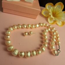  Édesvízi Tenyésztett gyöngy nyaklánc  + fülbevaló ékszer szett