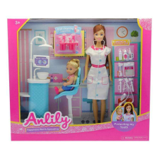  Évi baba fogorvosi rendelővel baba