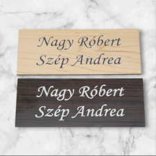  Fa mintázatú gravírozott műanyag névtábla dekorációs kellék