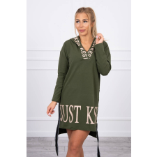 FiatalDivat Kapucnis ruha hosszabbított hátsó résszel modell 9161 khaki szín női ruha