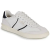 Fred Perry Rövid szárú edzőcipők B4 EMBOSSED LEATHER - SUEDE Fehér 42