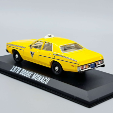 Greenlight Dodge Monaco 1978 1:43 Rocky 3 Film makett