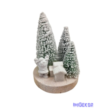  Havas fa talpon fenyő+figura 13 cm - Zöld dekorációs kellék