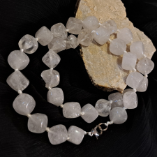  Hegyikristály gyöngysor, a nyugalom  fénye.. nyaklánc
