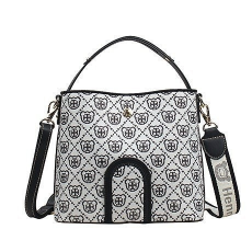  Henney Bear Kézi- És Válltáska -H-357-PT BEAR-