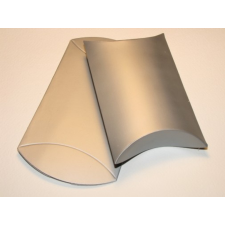 Hosszú közepes doboz, 98x89x30mm postázás