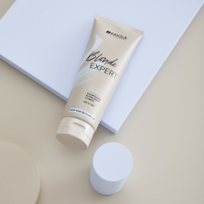 INDOLA Blonde Expert Instacool Sampon 250ml sampon