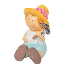 IRIS Fiú ülő ásóval poly M8cm dekorációs kellék
