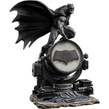 Iron Studios DC Comics - Batman on Batsignal Deluxe - Art Scale 1/10 játékfigura