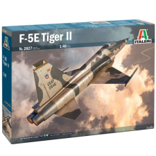 Italeri F-5E Tiger II vadászrepülőgép műanyag modell (1:48) makett