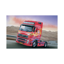 Italeri IT3821 Volvo FH16 Globetrotter XL kamion makett IT3821 makett