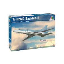 Italeri Tu-22M2 Backfire -B Bombázó repülőgép műanyag makett 1:72 (1440) autópálya és játékautó