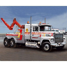  Italeri U.S. Wrecker Truck  1:24 makett kamion (3825s) makett