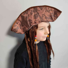 Jack Sparrow, Dirty Joe kalóz kalap hajjal jelmez
