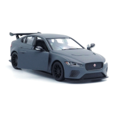 Jaguar XE SV Project 8 Szürke autópálya és játékautó
