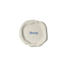  Kerámia tányér, Incartato Ceramics, Horny, The Issues Collection, Ø 17 cm, fehér tányér és evőeszköz