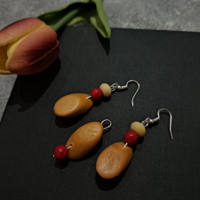  Korall és fa,  tribál fülbevaló + medál fülbevaló