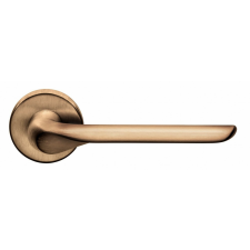 Lartech-Maestro Chop Körrozettás Ajtókilincs Antik Súrolt Felület Csak Kilincs Felső Rozetta zár és alkatrészei