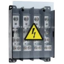  Leg.037400 elosztóblokk 250A 4P. rögz.lapra 1db 70mm2 3db 35mm2kim. villanyszerelés