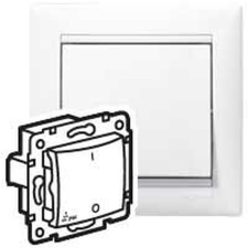 LEGRAND 770092 valena fehér ip44 kétpólusú kapcsoló villanyszerelés
