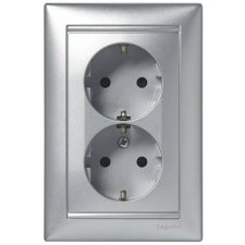 LEGRAND 770127 Valena 2x2P+F csatlakozóaljzat gyermekvédelemmel,230V,alumínium villanyszerelés