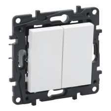 LEGRAND 863112 Niloé Step kettős nyomó, 6A, fehér villanyszerelés