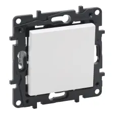 LEGRAND Niloé Step váltókapcsoló, 10AX, fehér villanyszerelés