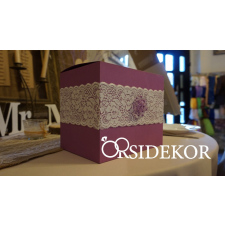 Lila jókívánsággyújtó doboz / persely csipkével és virággal dekorációs kellék