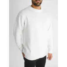 Loose-fitting White Sweatshirt