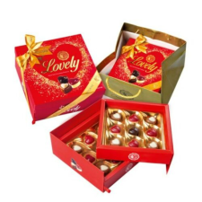 Lovely Praliné Válogatás Díszdobozban Táskával 216g csokoládé és édesség