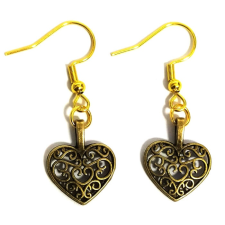 Maria King Díszes szív (3) fülbevaló, választható arany vagy ezüst színű akasztóval fülbevaló